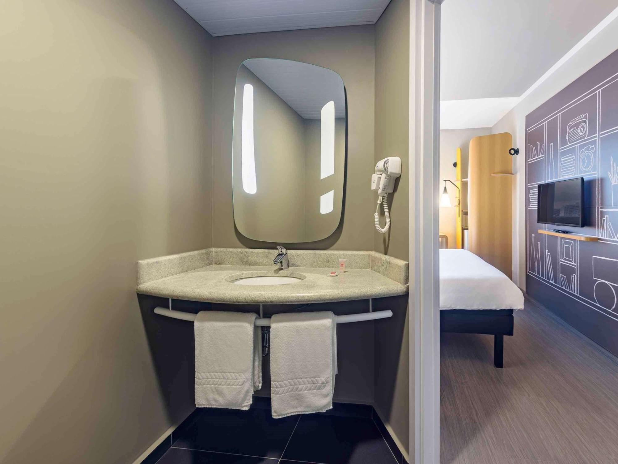 Ibis 3* Jacarei