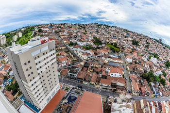 Ibis 3*