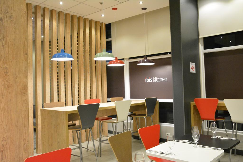 Ibis 3* Jacareí